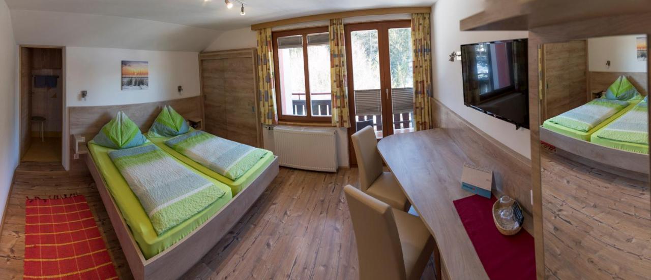 Gaestehaus Schwaiger Mariapfarr Bagian luar foto